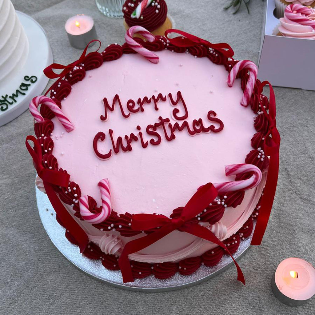 Dreaming of a Pink Christmas Cake
