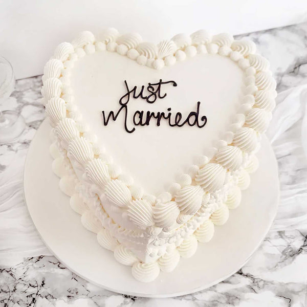Lambeth Heart Shaped Wedding Cake - NEW!
