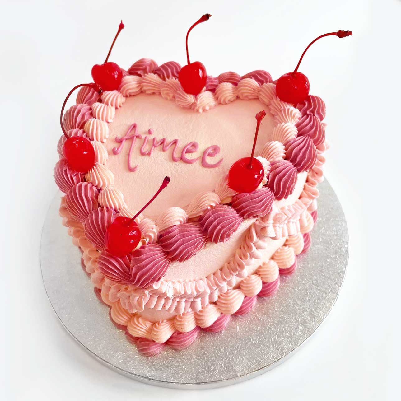 13 Romantic Valentine's Day Wedding Cakes