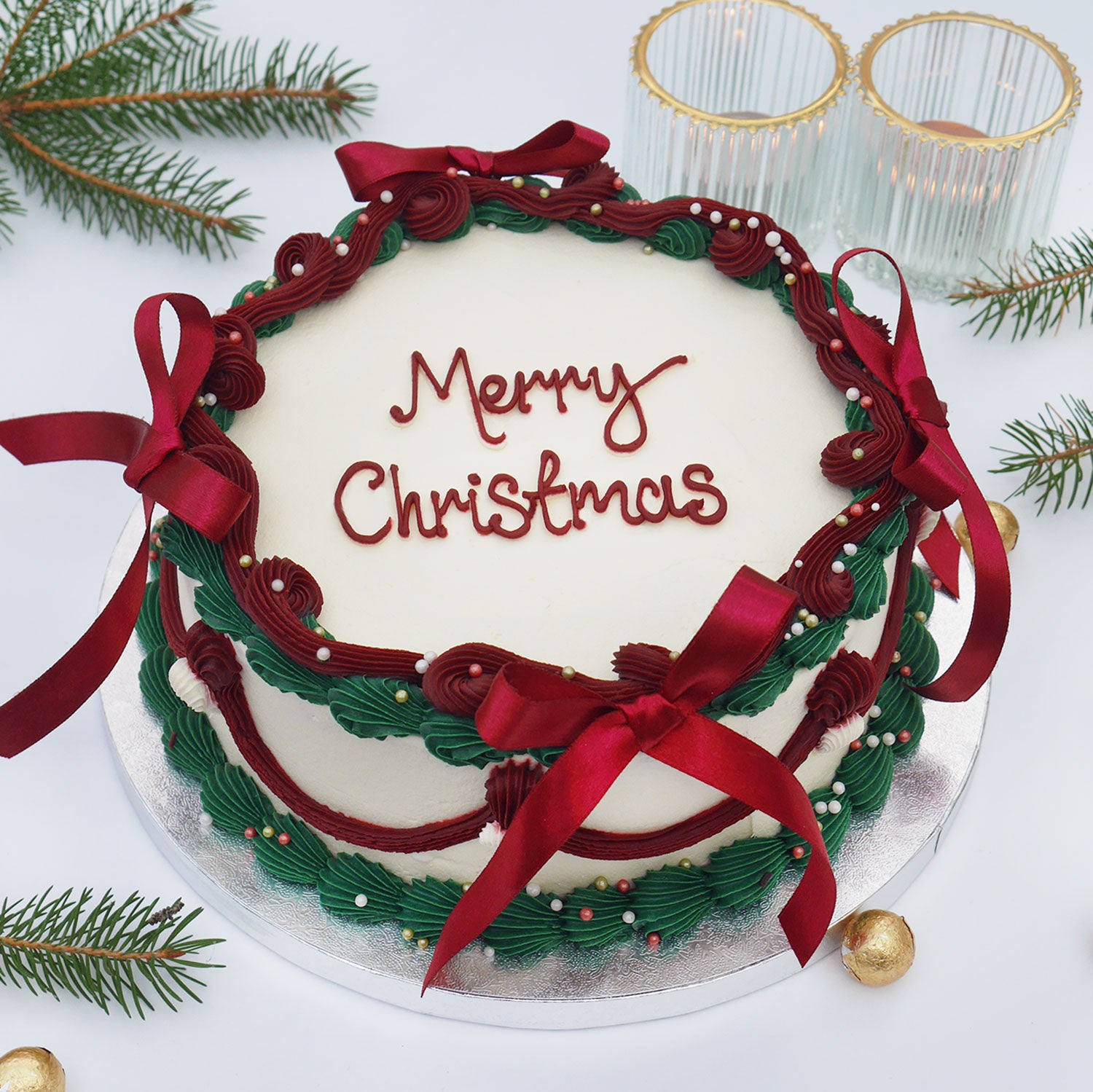 Very Vintage Christmas Cake