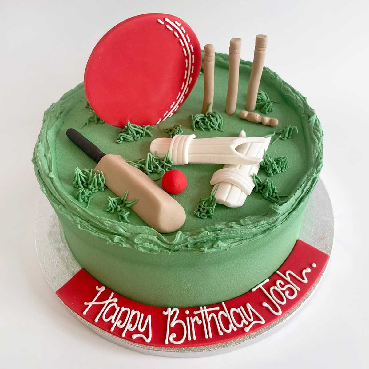 Cricket Themed Celebration Cake - NEW!