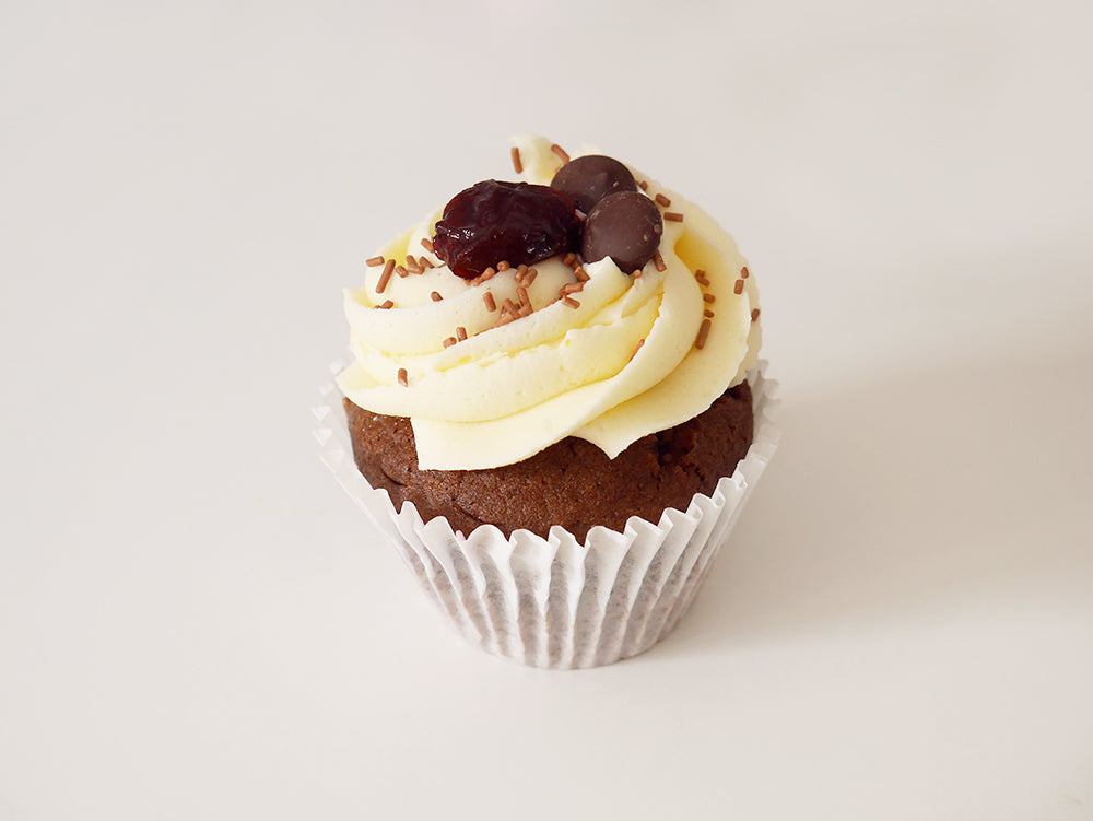 6 Black Forest Cupcakes
